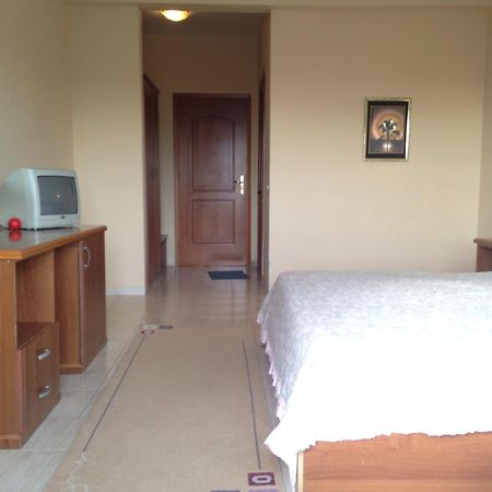 Akropoli Hotel Kryemëdhej Habitación foto
