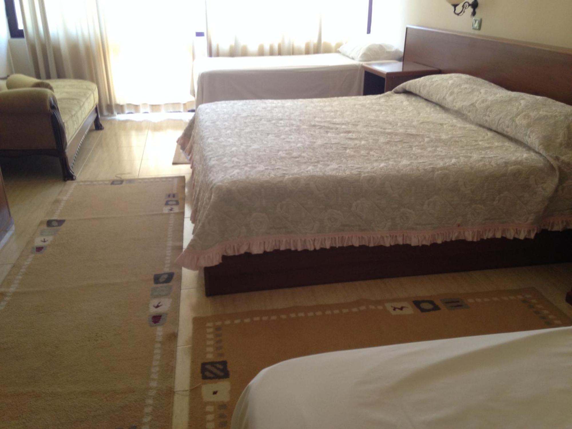 Akropoli Hotel Kryemëdhej Habitación foto
